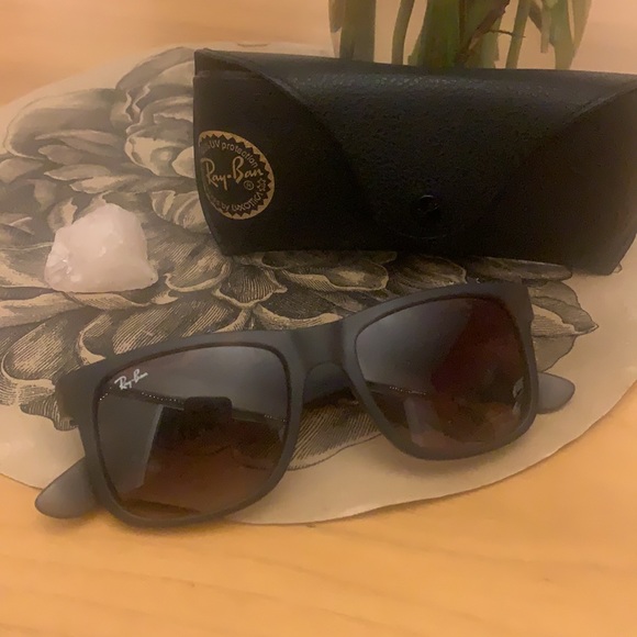 Ray-ban Sunglasses (Justin) - Picture 2 of 4